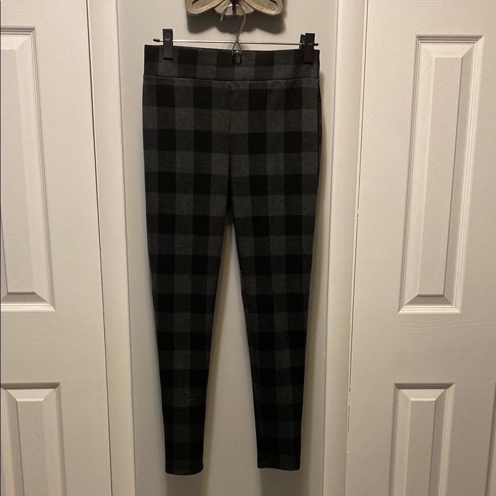 Loft Black and Gray Plaid Leggings S